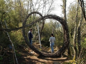 Opera Bosco: l&#039;arte che contestualizza la natura