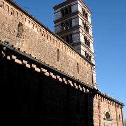 Chiesa di San Salvatore e il Campanile