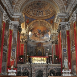 Navata centrale del Duomo di Nepi